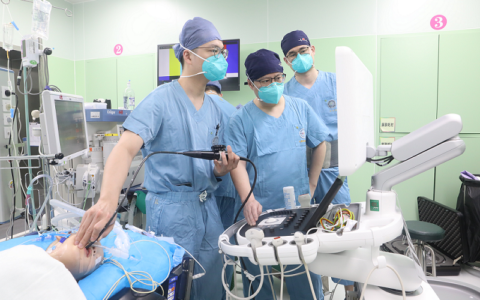 海南省妇女儿童医学中心完成省内首例达芬奇机器人先心病手术