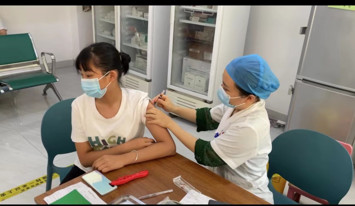 进口二价HPV疫苗9-14岁女孩二针剂次在海口完成首针接种
