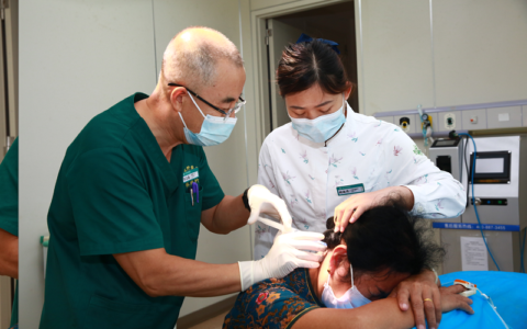 海南省肿瘤医院采用神经阻滞疗法治疗偏头痛