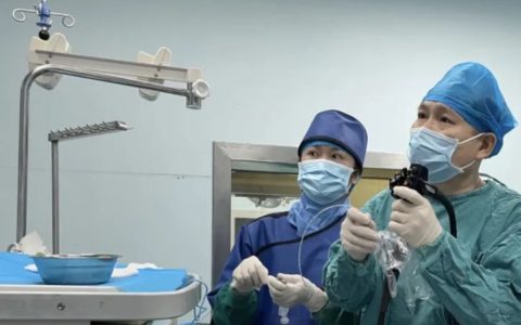 不开刀也能取“石” ，ERCP技术助92岁老人化险为夷