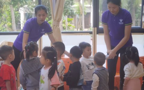 从“送不起、收不足”到“托得起、放心托”   三亚以公办引领破解婴幼儿托育难题