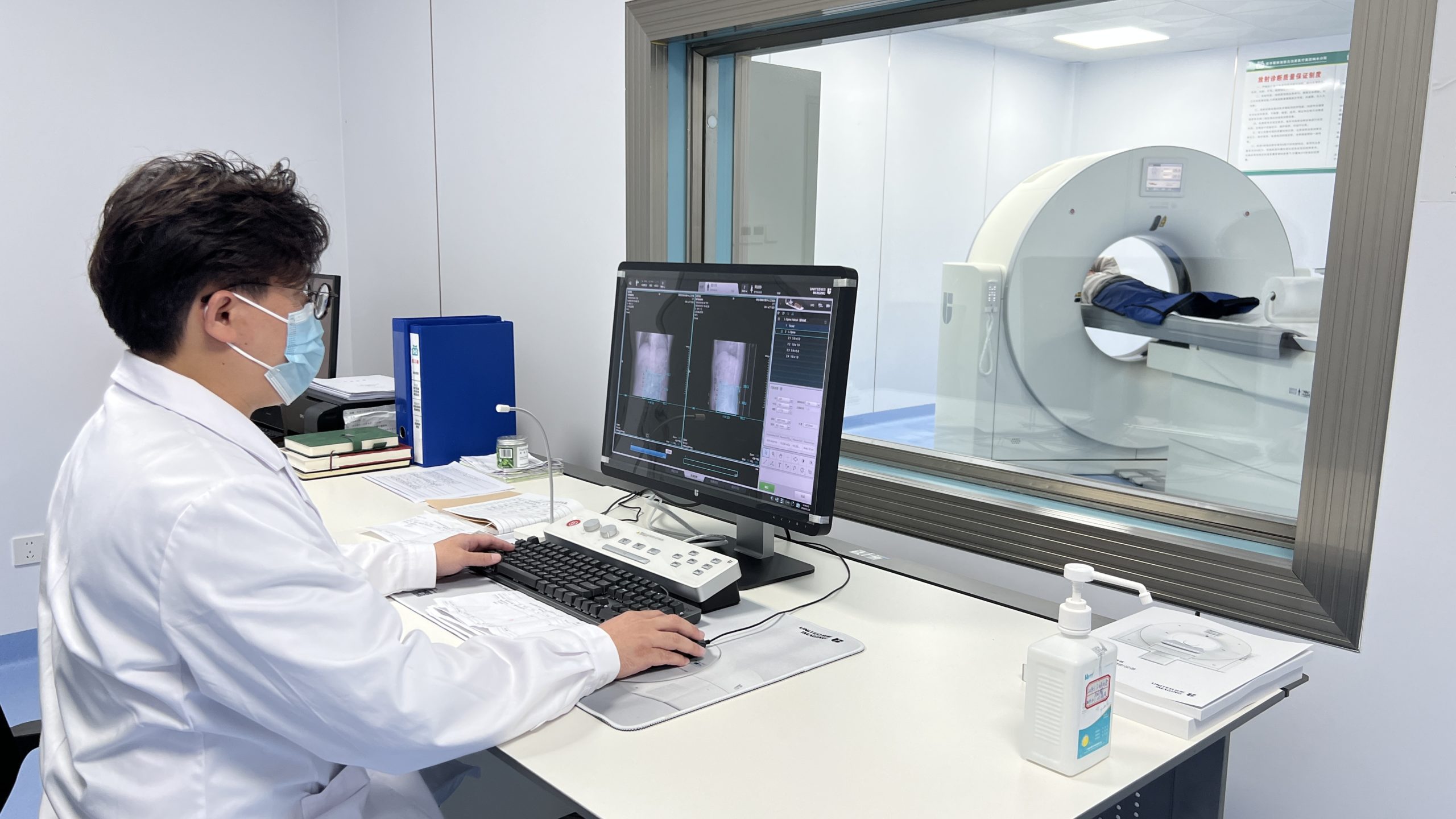 海南保亭：接续帮扶“铺设”黎苗百姓健康路