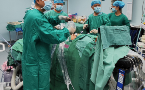 海医一附院：微创切口解决食管癌大问题