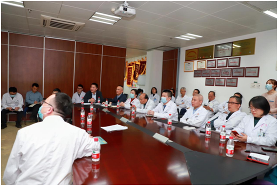 集中优势资源救治危重症患者——院领导MDT(A级)讨论会首场顺利召开