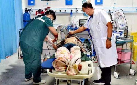 春节假期团圆时，他们坚守在救护的第一线