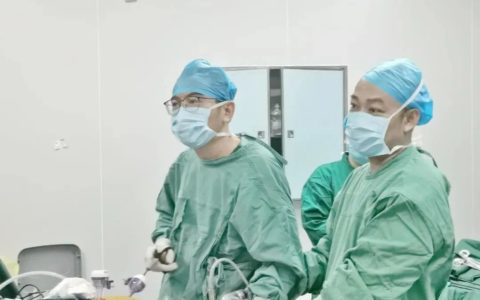 海南医学院第二附属医院乐东分院成功开展首例腹腔镜下胆囊切除+胆总管切开取石+胆总管探查术+胆总管T管引流术
