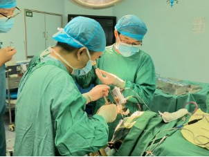 机器人辅助操刀！海医一附院精准完成脑深部电刺激术