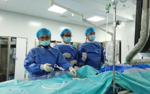 海医一附院成功救治冠状动脉病变严重患者