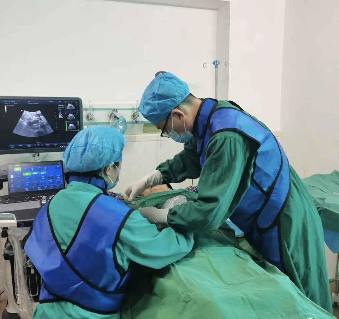 海医一附院介入超声团队粒子植入术带来“胰腺”生机
