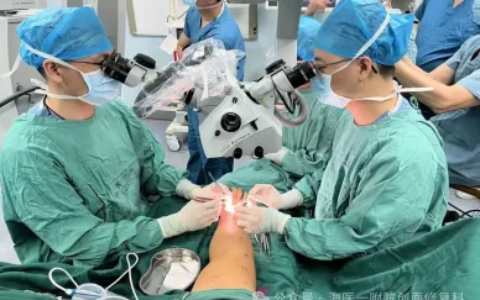 海医一附院超显微淋巴管-静脉吻合术（LVA）解决淋巴水肿难题