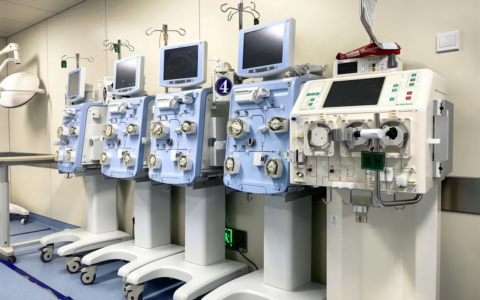 陵水县人民医院开展床旁血液灌流技术，成功救治一例药物中毒患者