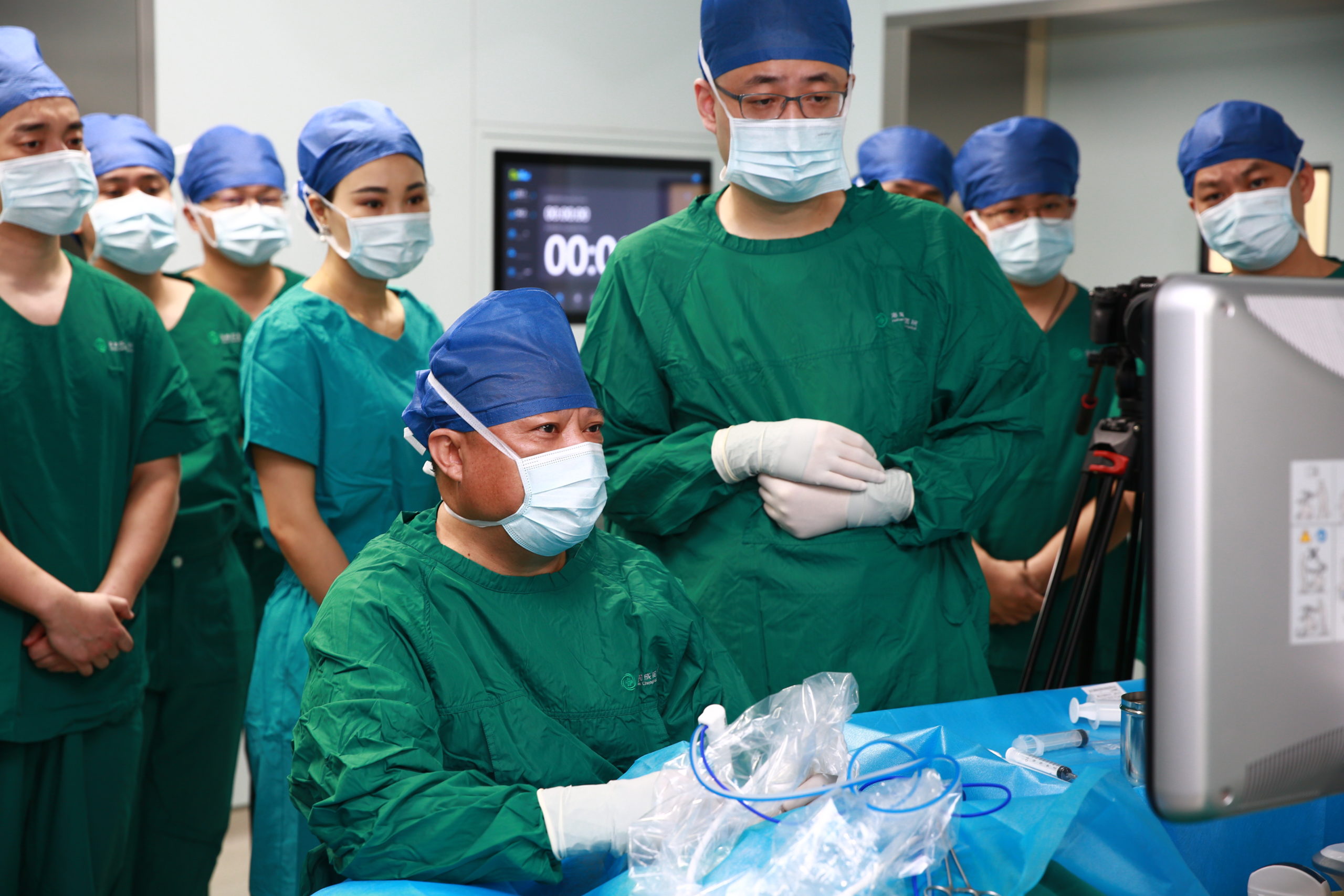 海南成美医院开展甲状腺超微创消融治疗