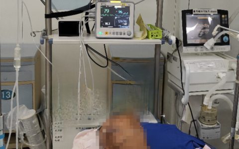 七旬大爷公园遛弯突发热射病  专家提醒夏天谨防热射病“偷袭”