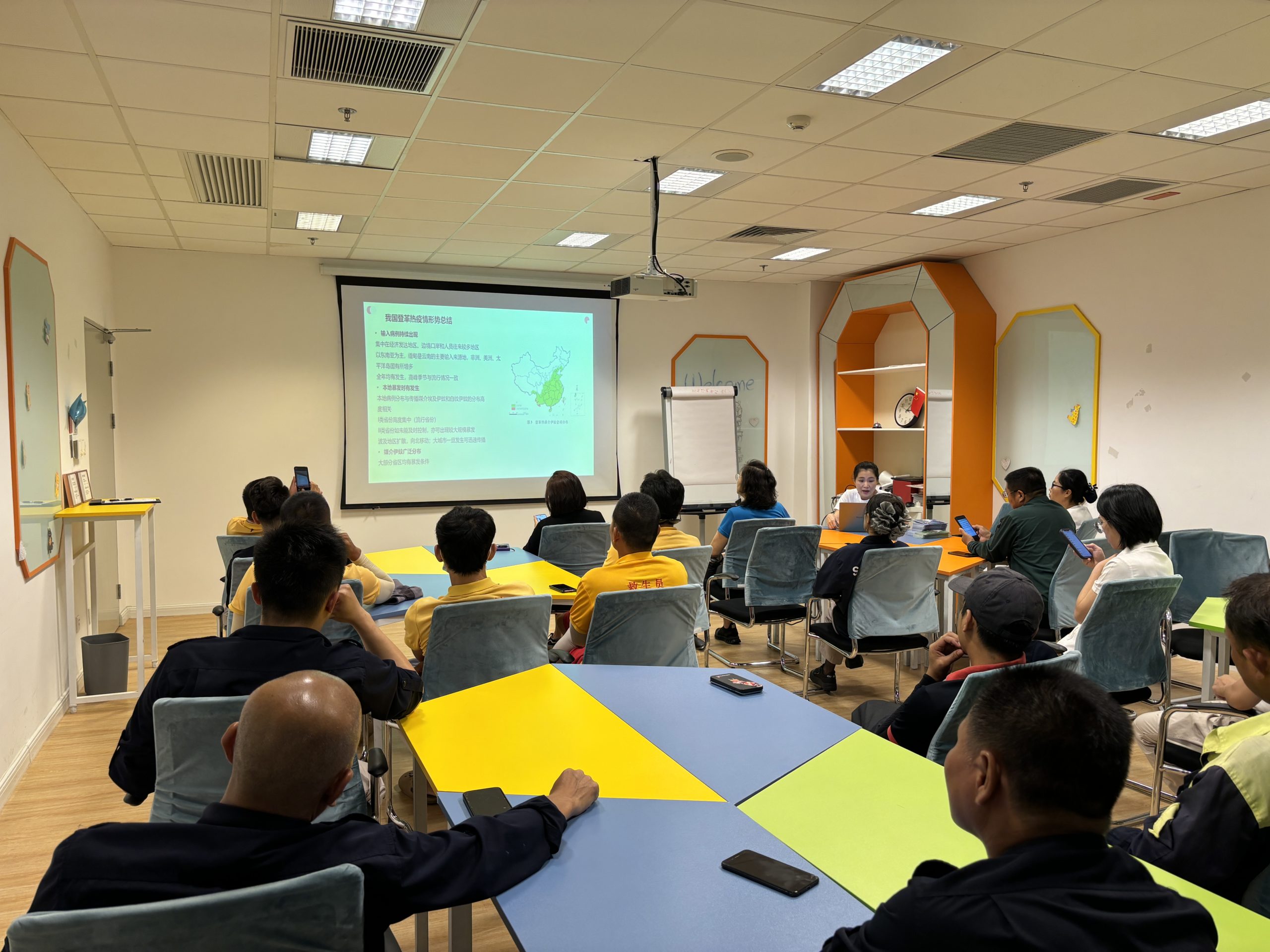 解放军总医院海南医院开展“护理科普活动周”系列活动