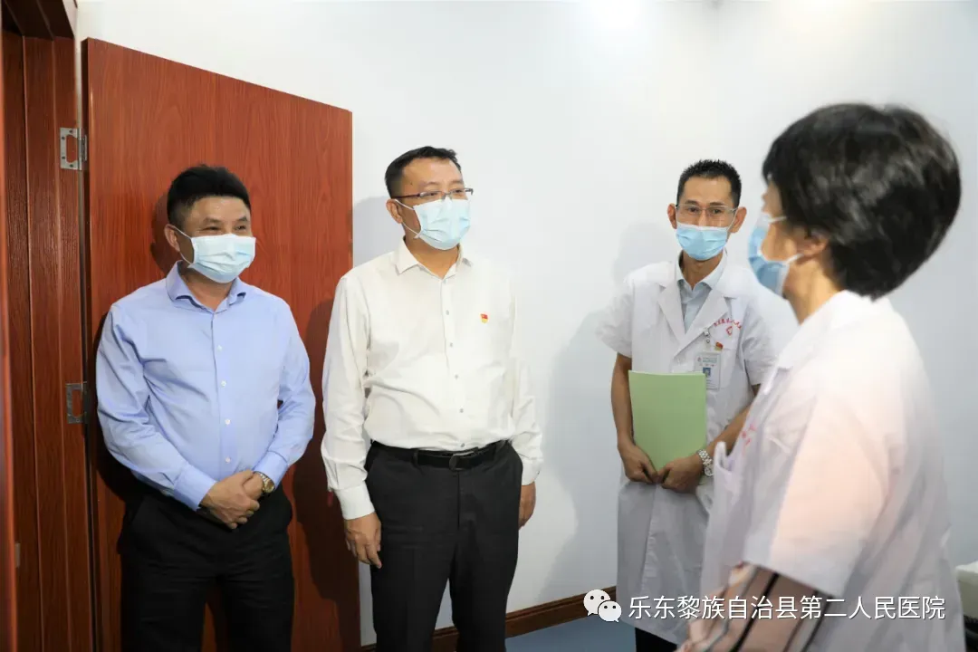 零突破！乐东县首家省级“候鸟”人才工作站落户乐东第二人民医院