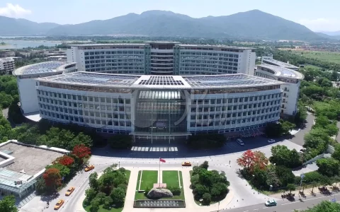 囊腺瘤合并脾破裂大出血5500毫升，云南女游客在三亚获救