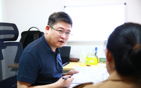 归乡寻医，她收获了温暖和感动—杨农教授与肺癌患者的故事