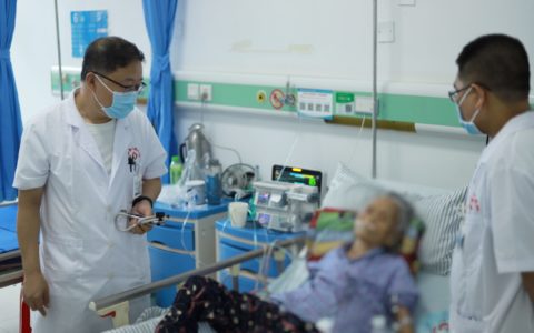 保亭县人民医院多学科联合救治百岁高龄患者