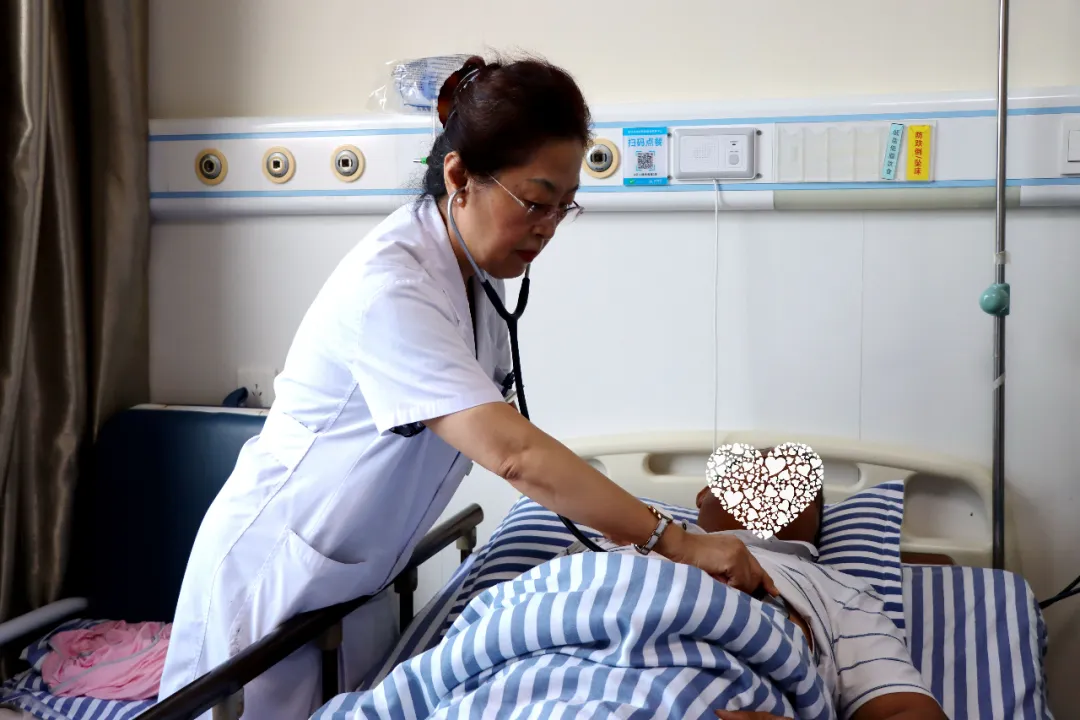 三亚哈医大鸿森医院多学科协作成功救治急性心肌梗死患者