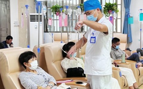 从至少跑三次，到一次搞定——海医二院日间化疗中心创新举措，让患者实现“白天住院治疗，晚上回家静养”