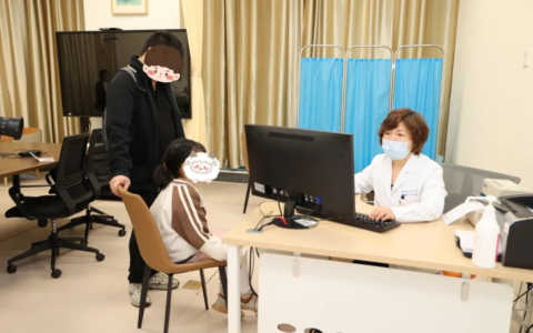 开出全国首张处方！克罗恩病专属特许特殊医学用途配方食品Modulen IBD在瑞金海南医院可及