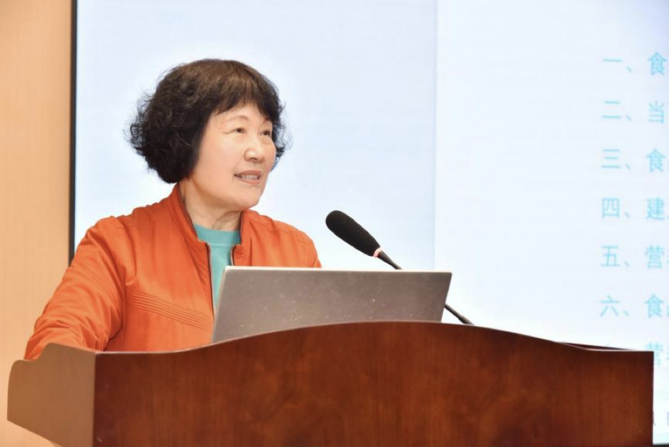 海口芳园 健康中国50人论坛举办元宵茶话会