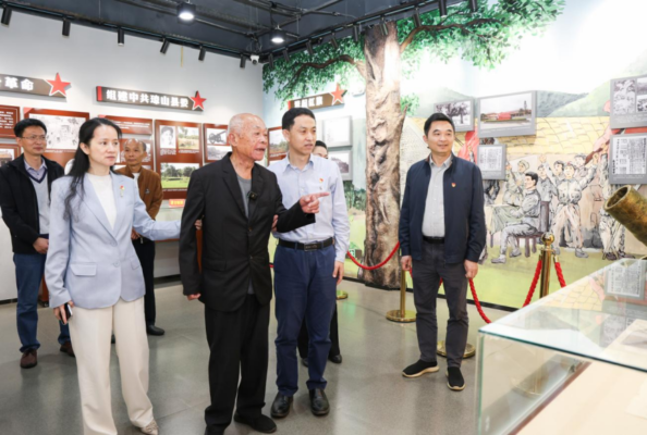 传承海岛红色基因 赓续琼崖红色血脉|海南省老年病医院开展关爱琼崖老战士健康主题党日活动