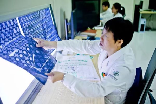 精准影像新技术：破解前列腺癌骨转移“真假迷局”