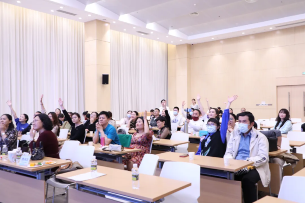 海南现代妇儿医院母乳喂养促进项目启动  开设母乳喂养健康教育门诊