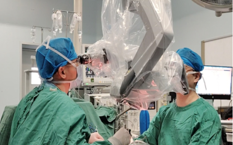 65岁阿姨的“大脑保卫战”：颈深淋巴静脉吻合术让记忆的河流重新流淌