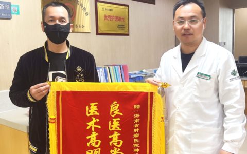 女子险失明，竟是脑子里长......专家提醒，这些症状别大意