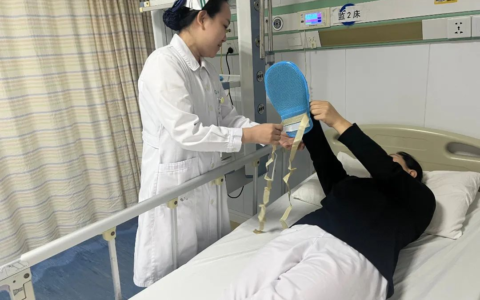 为群众就医“把脉问诊”，医院职工“沉浸式”就医体验