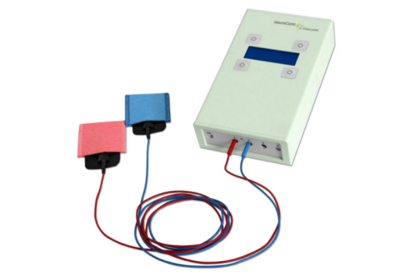 青光眼患者双眼“通电”重获光明——海南医院成功实施一例经颅交流电刺激仪治疗