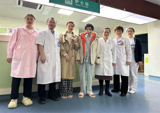 被撑大的腹腔VS被压缩的生命：海医二院多学科协作阻击60斤盆腔巨大肿瘤