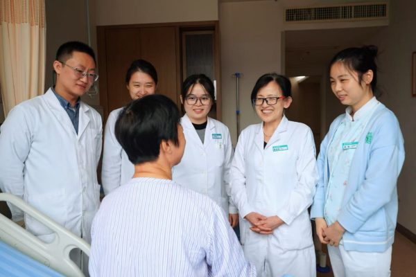 揭开宫颈癌从感染到癌变的层层迷雾——专访妇科专家曹爱娥主任