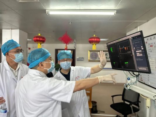 Mako骨科机器人“做客”海南省第二人民医院，引领骨科手术新变革