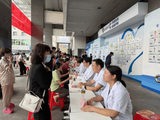 粤琼肿瘤防治专家联动海南 科普义诊惠民暖心