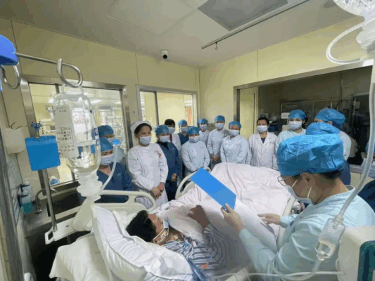 海南省人民医院定安分院成功救治急性重症胰腺炎患者