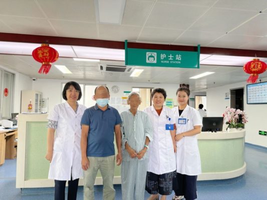 生命奇迹！八旬老人战胜淋巴瘤，无化疗治疗开启康复新篇章