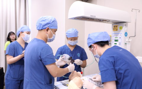 2025年第五期新生儿管理与诊疗新进展学术会议在海口召开