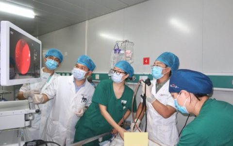 护理的温度：守护战士的希望