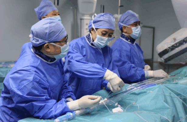 瑞金海南医院完成中国大陆地区首例AVEIR™ DR植入手术