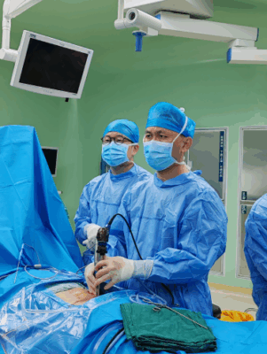 “不眠无影灯” 国家骨科医学中心医疗专家团“零间隙”服务海南患者