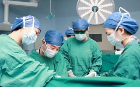 生命奇迹一位年轻乳腺癌患者抗癌历程