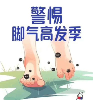 警惕！你以为的 “缺水脚跟”，实则是脚气的 “潜伏计划”