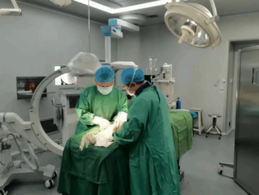 医心筑梦，骨科蝶变—何和与院长引领乐东黎族自治县人民医院骨科医学中心实现医疗服务能级跃升