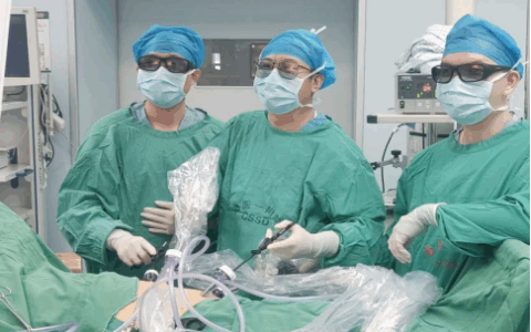 9cm“炸弹”藏体内！血压飙到200！竟因体内长了这个