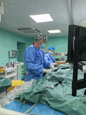 20岁女孩吞咽绝境！海医一附院协作上演“破局之战”