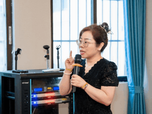 “清晰全视觉，健康万里行”国家老年大学2025年眼健康科普系列活动走进海南