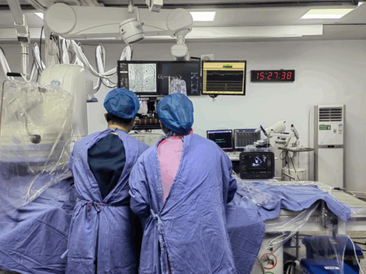 三亚中心医院心血管疾病中心二区成功实施心腔内超声(ICE)引导下射频消融术